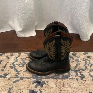 Black Justin men’s boots